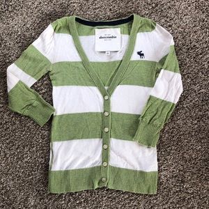 Abercrombie kids 3/4 sleeve cardigan. Size L